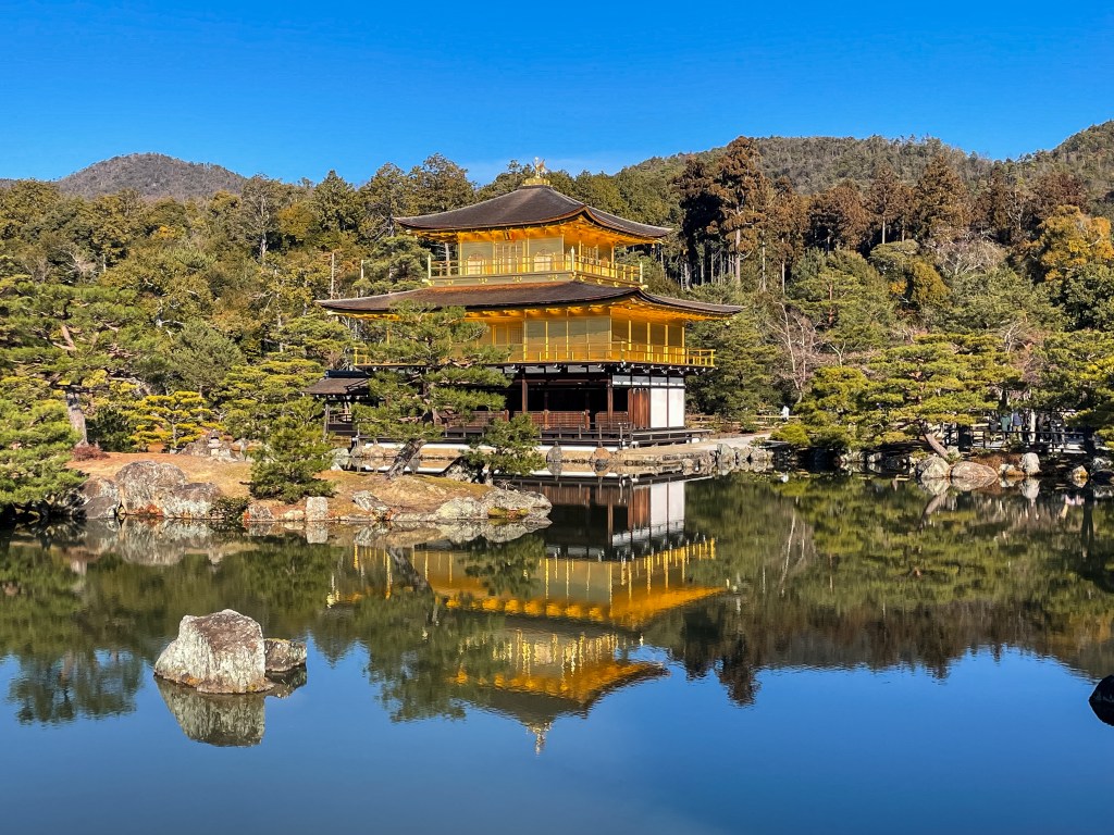 Kinkakuji refelcted in Kyoko-chi pond