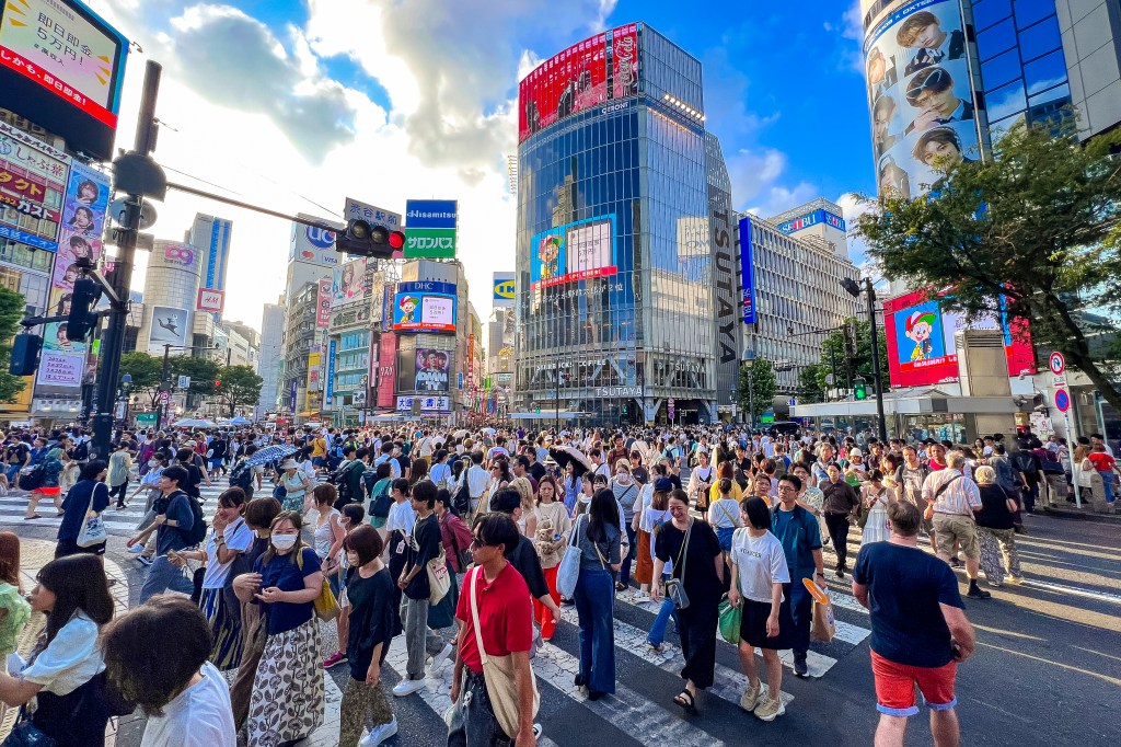 Shibuya Crossing view from the Southeast